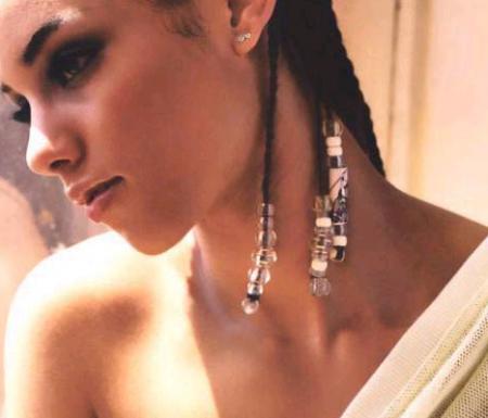 .+ Alicia Keys +.