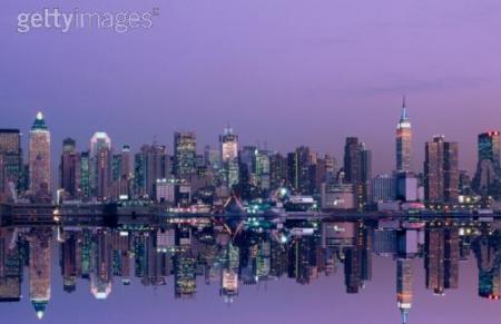  .+ New York +.